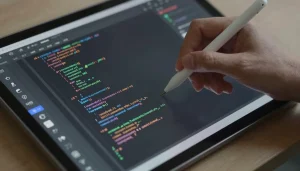 يبرمج قلم تصميم الذكاء الاصطناعي أدوات مخصصة داخل اللوحة